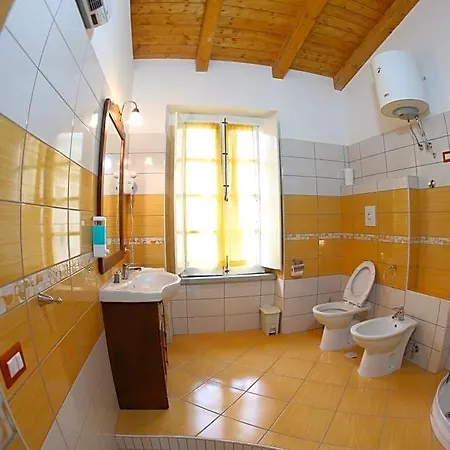 Casa Lissania 4* لاميزيا تيرمي